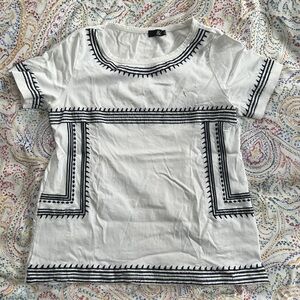 VGUC Ampersand embroidered short-sleeve top
